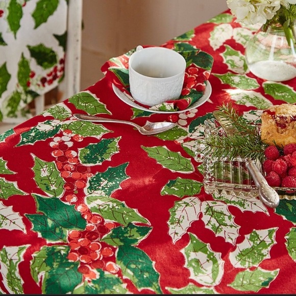 48x48” Red Holly Tablecloth